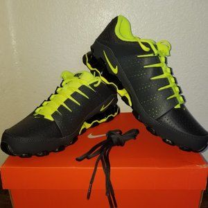 NIKE REAX TR 8 Size 11